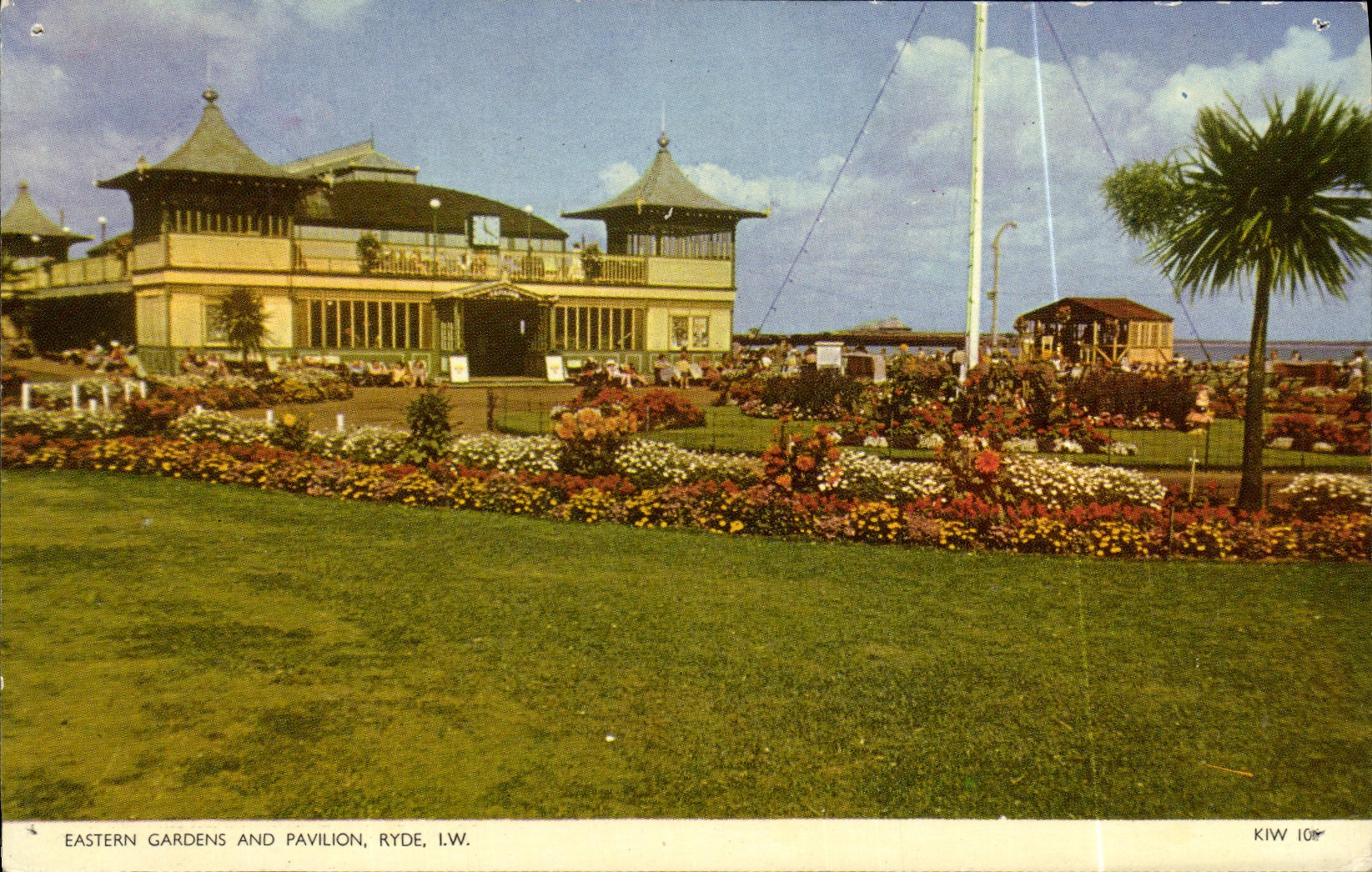 VINTAGE POSTCARD Eastern Gardens And Pavilion Ryde
