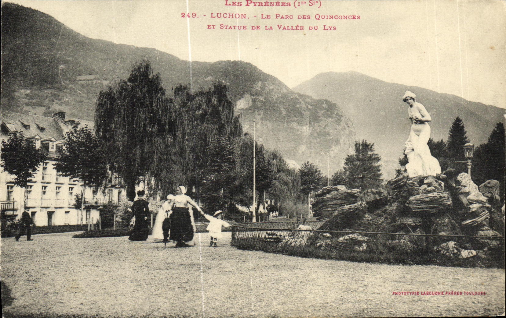 VINTAGE POSTCARD Luchon the Park Of the Quincunxes and statue of the valley of the Lily