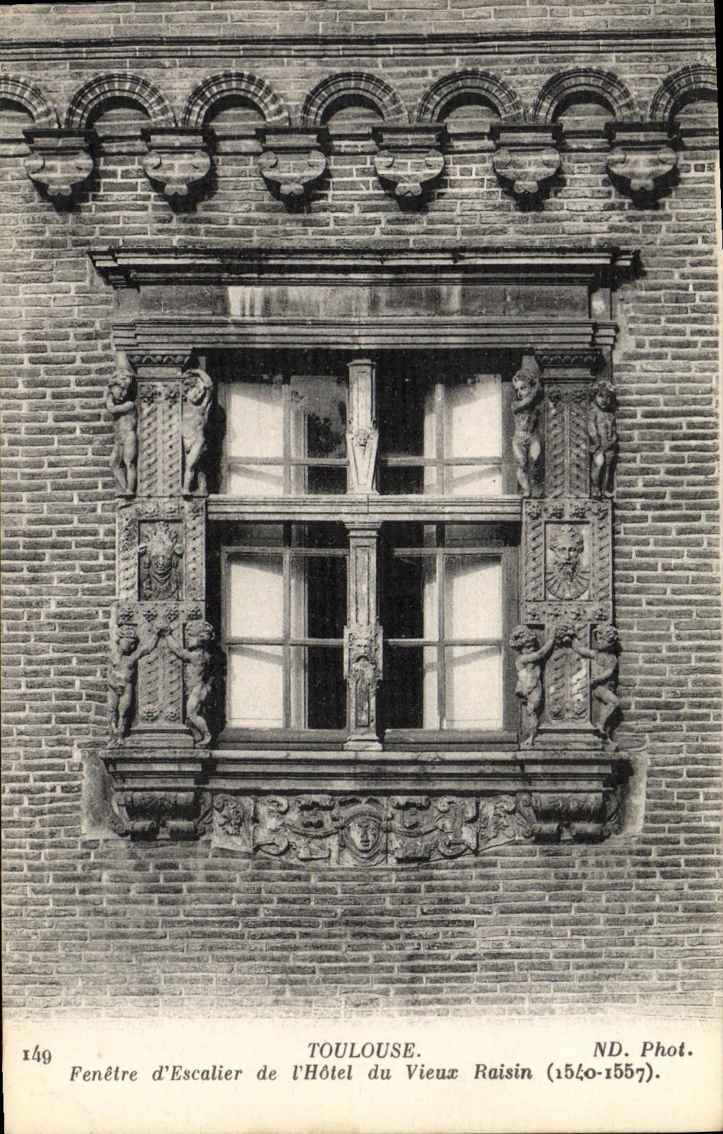 POSTAL Toulouse Fenestrates D Escalier de la VENDIMIA de L hotel de la uva vieja