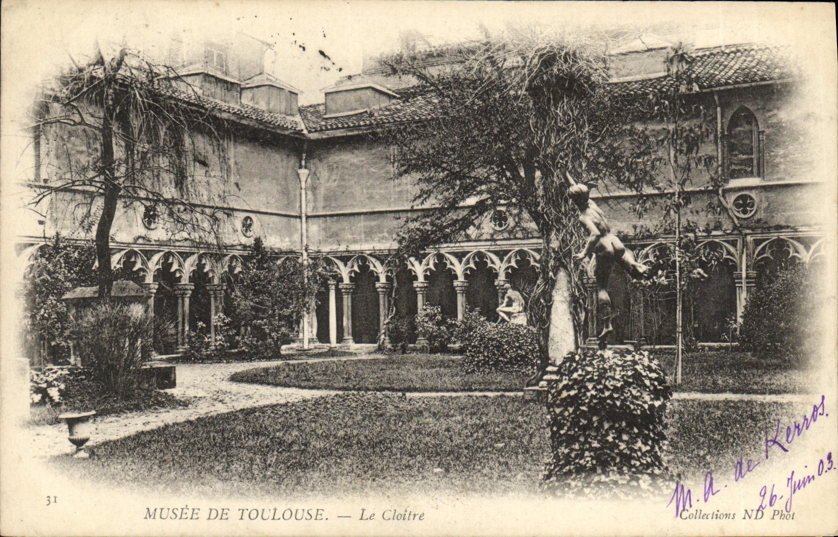 Museo de Toulouse de la POSTAL de la VENDIMIA el claustro