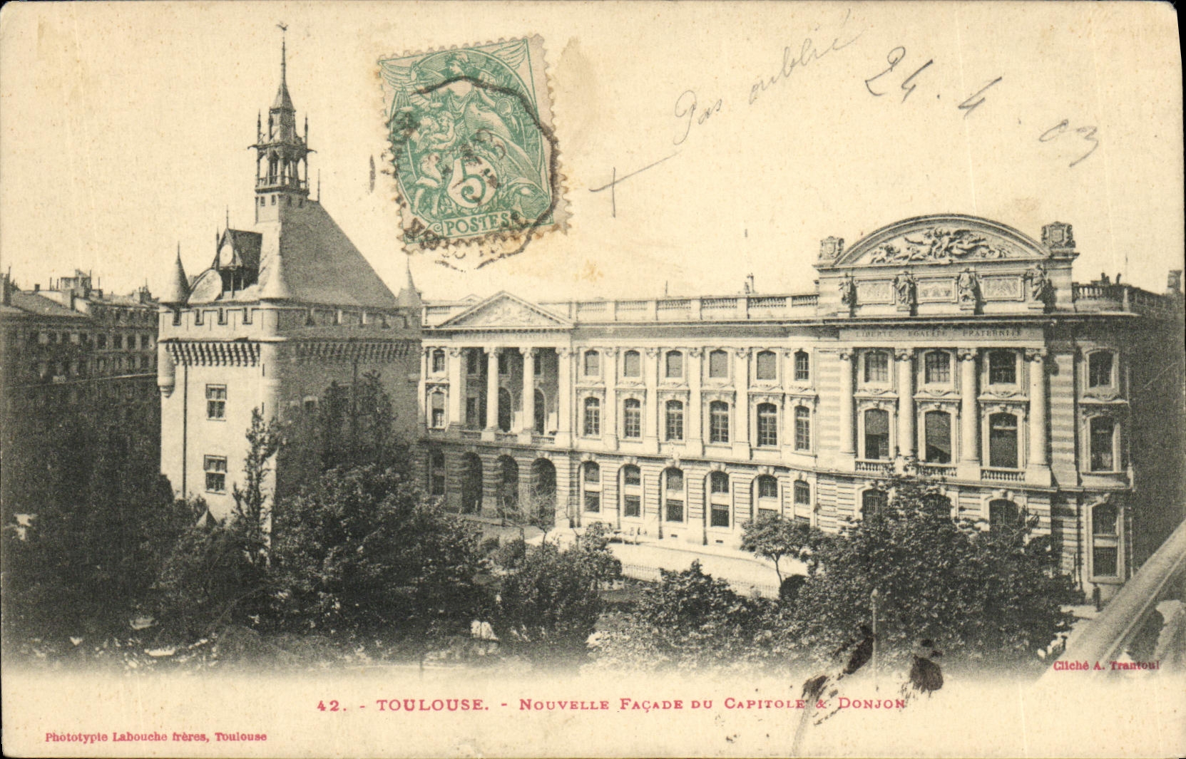 Ataque frontal de las noticias de Toulouse de la POSTAL de la VENDIMIA de Capitole