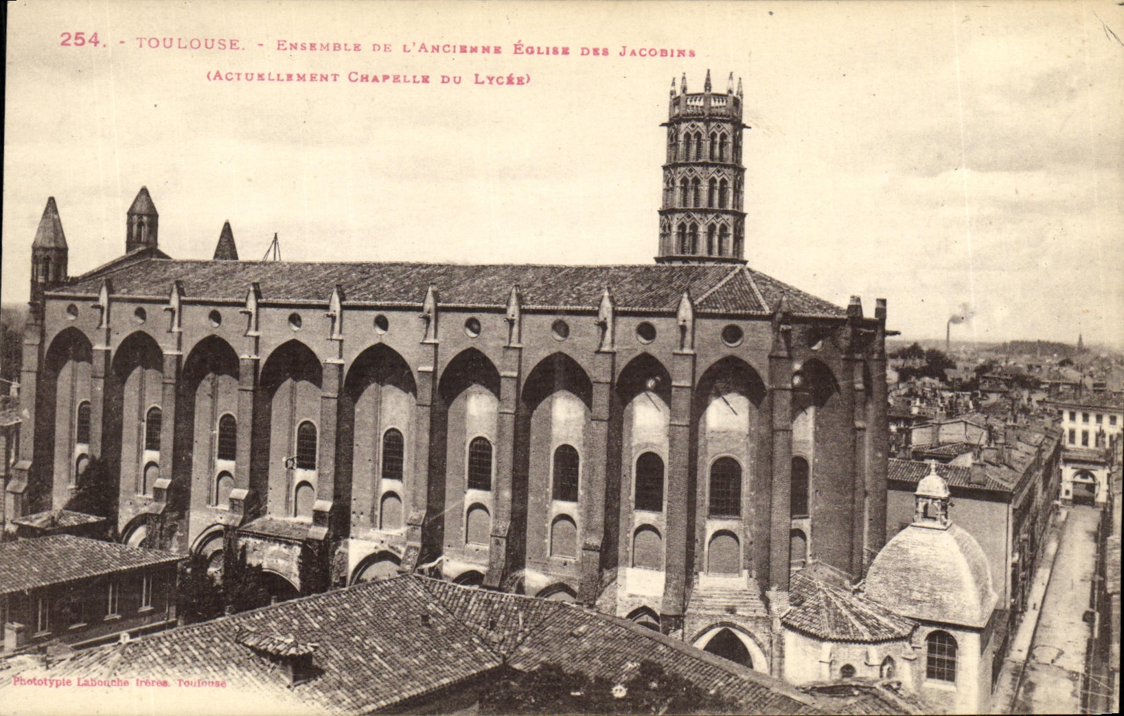 POSTAL Toulouse de la VENDIMIA junto de L iglesia vieja del Jacobins