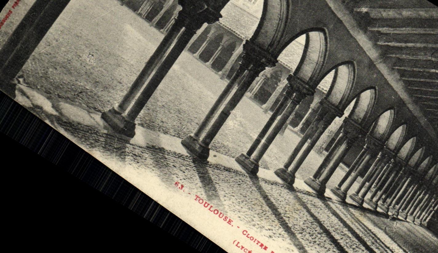 Claustro de Toulouse de la POSTAL de la VENDIMIA pequeno de la universidad interior vista Jacobins de Toulouse
