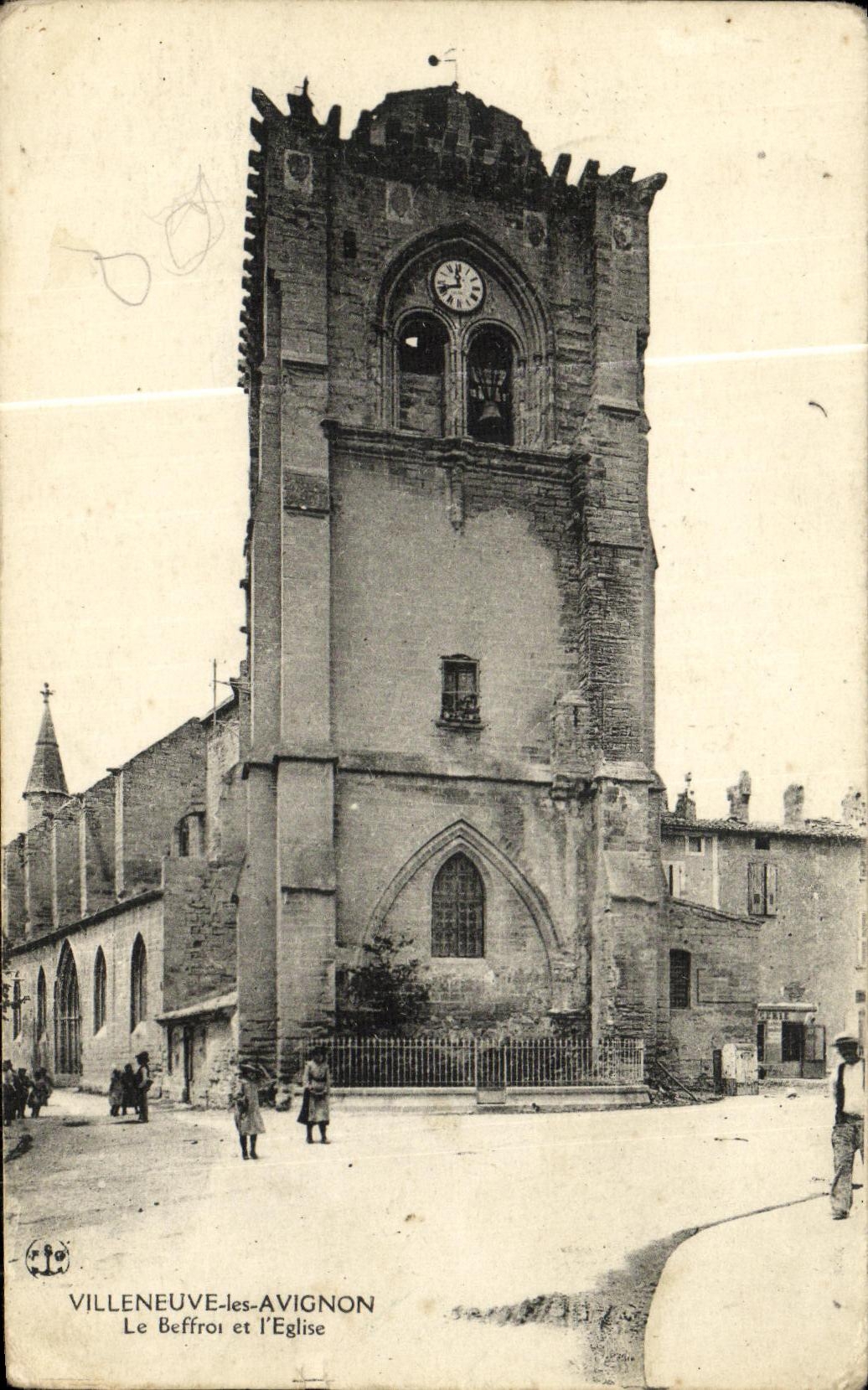 CPA Villeneuve les AvignonLe beffroi et l eglise