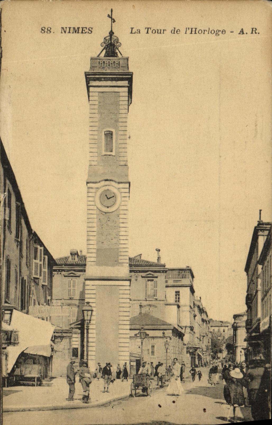 POSTAL Nimes de la VENDIMIA la torre de L reloj