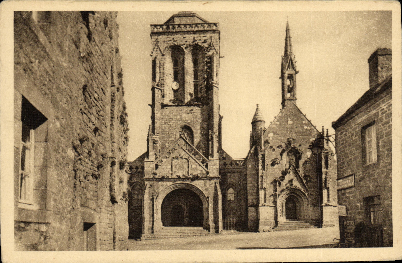 VINTAGE POSTCARD Locronan L Church and the Vault of Penity