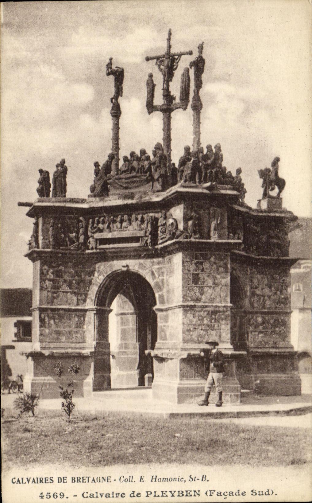 VINTAGE POSTCARD Martyrdoms De Brestagne Martyrdom of Pleyben