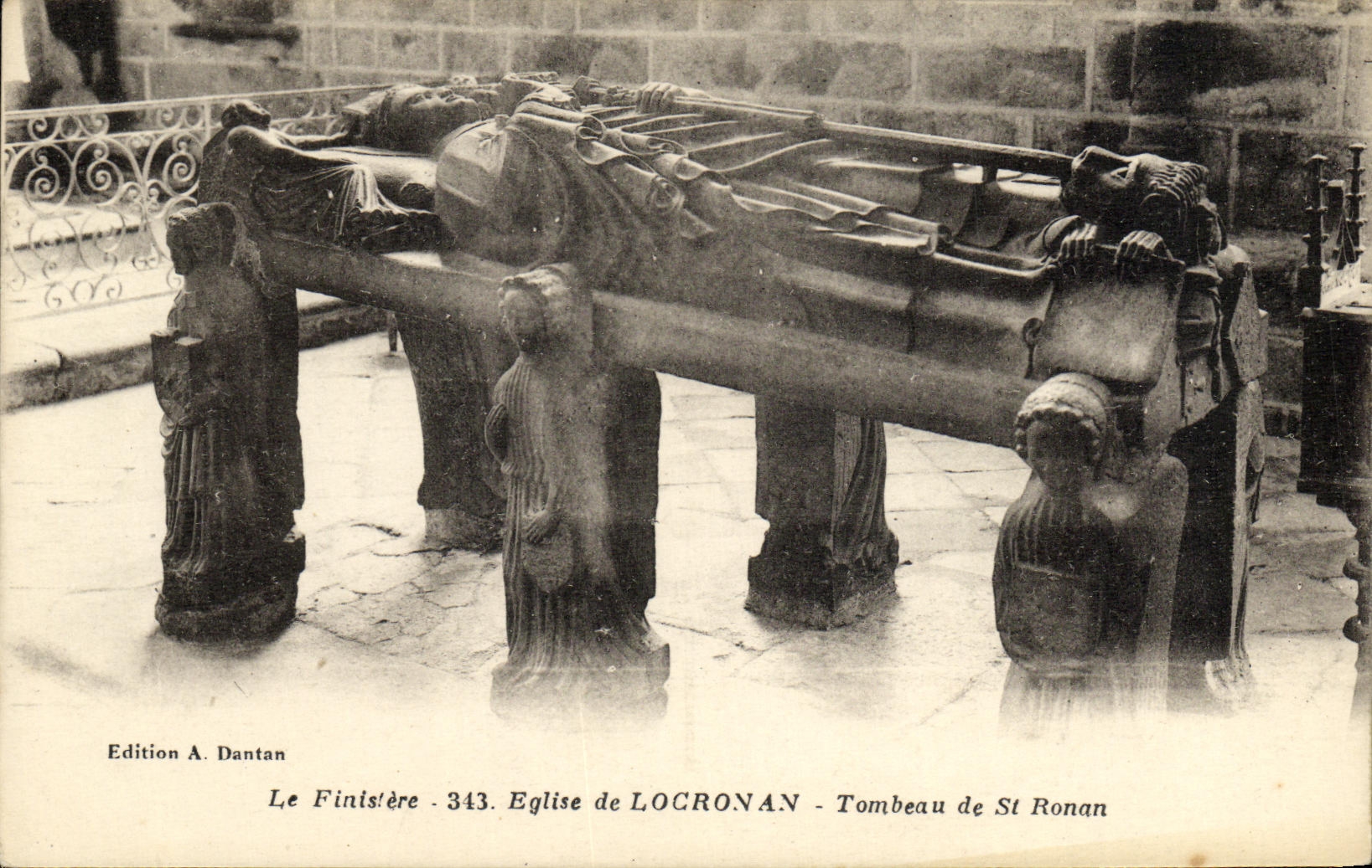 VINTAGE POSTCARD Finistere Church of Locronan Tomb of Romance St