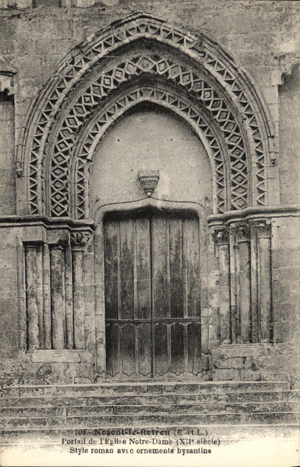 VINTAGE POSTCARD Nogent Rotrou Portal of L Notre Dame Church