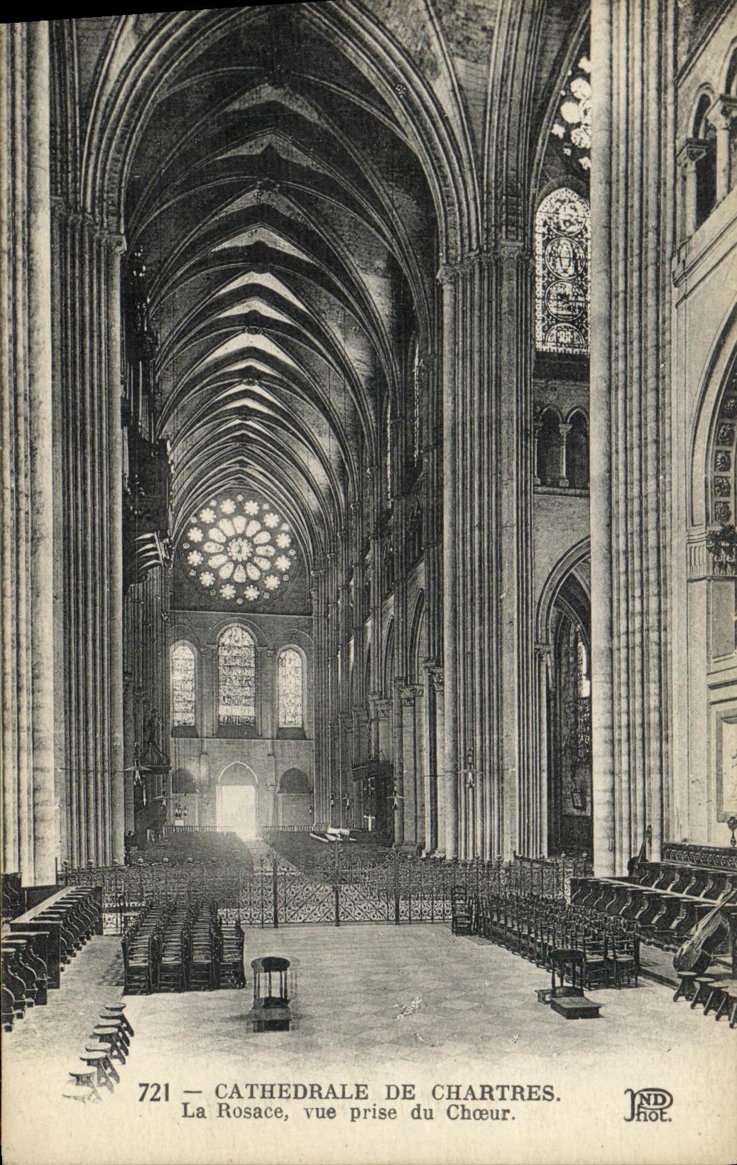 CPA Cathedrale de Chartres La Rosace vue prise du Choeur