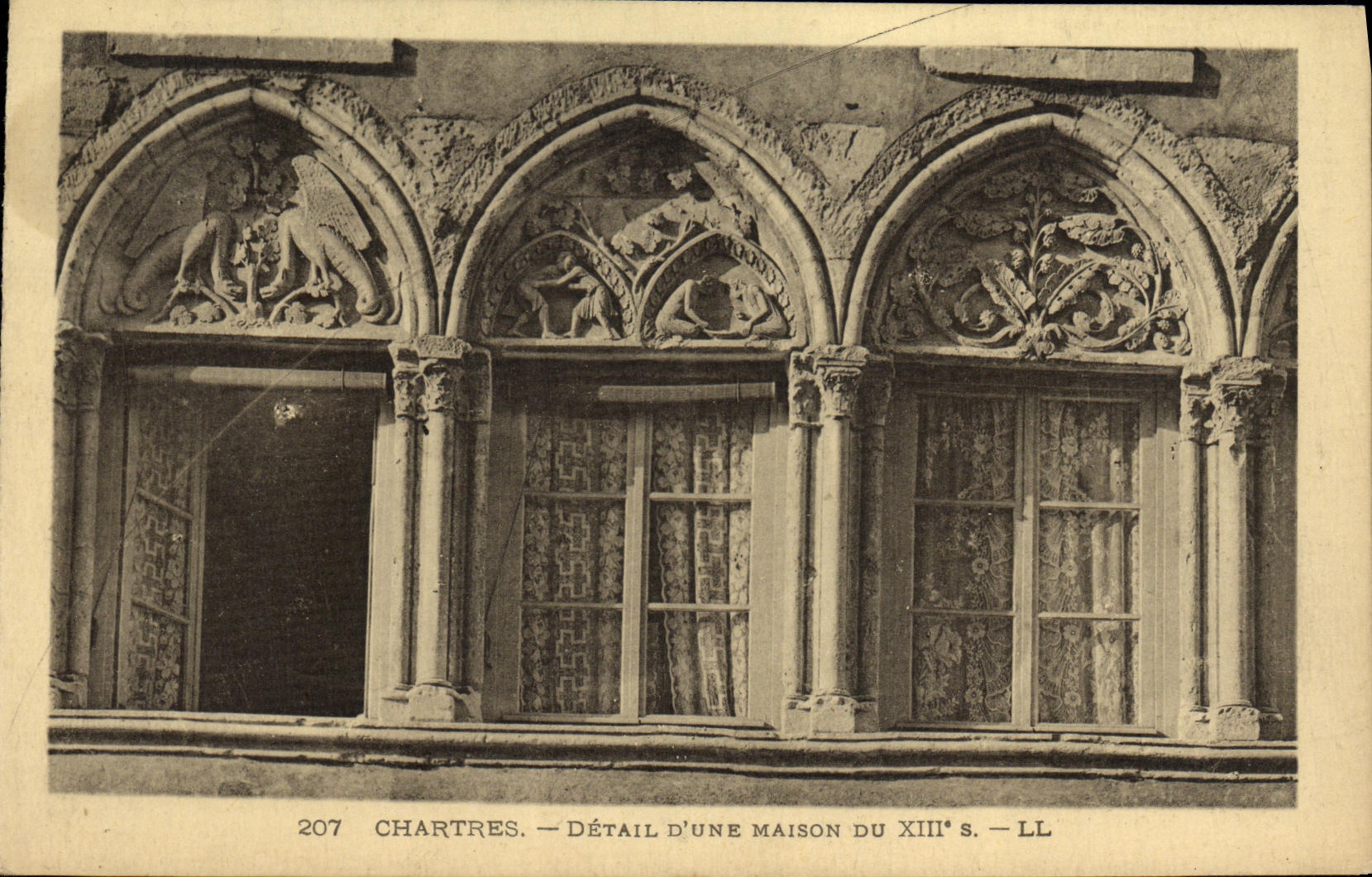 CPA Chartres Detail d Une Maison du Xlll e S