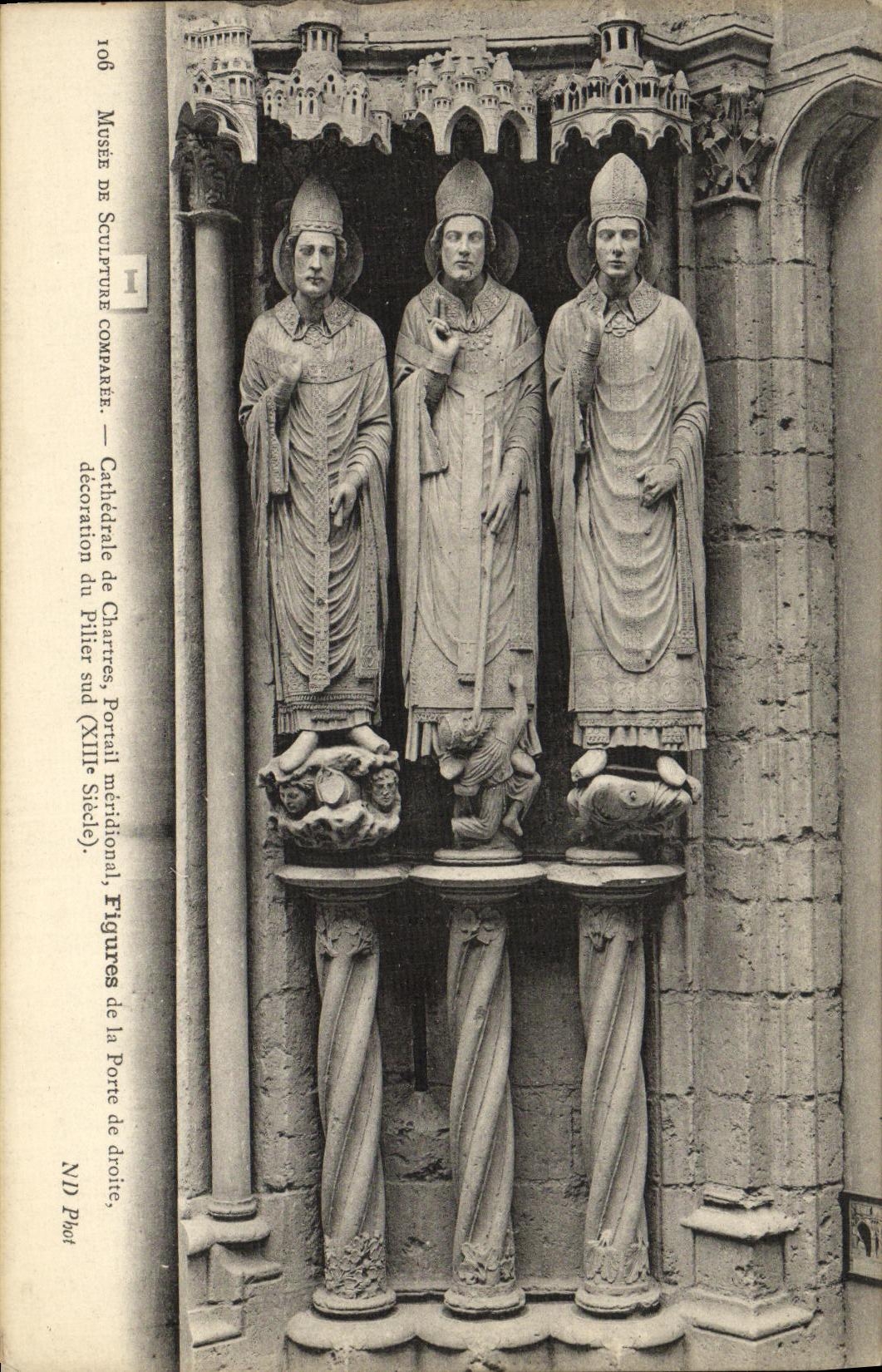 CPA Musee de Sculpture Comparee Cathedrale de Chartres Portail Meridional Figures de la Porte de droite