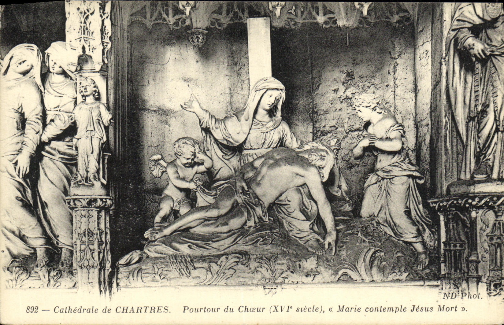 CPA Cathedrale de Chartres Pourtour du Choeur Marie contemple Jesus Mort