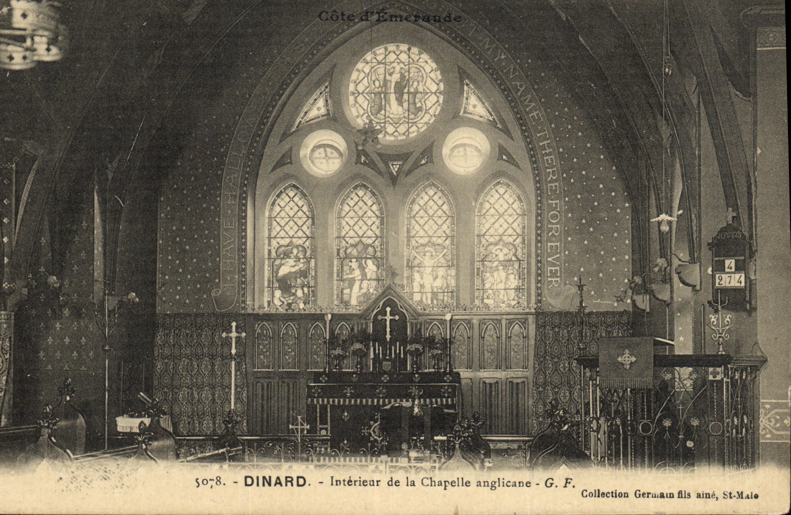 CPA Dinard Interieur de la Chapelle anglicane