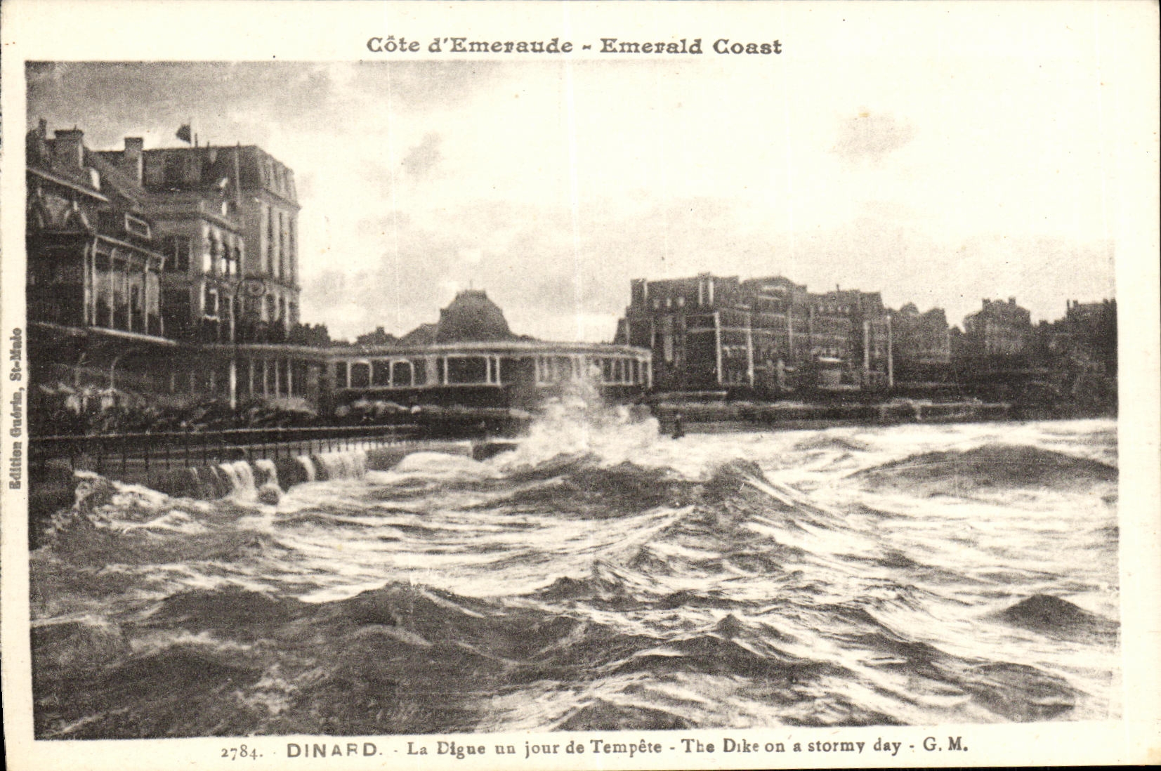 CPA Dinard La Digue un jour de Tempete