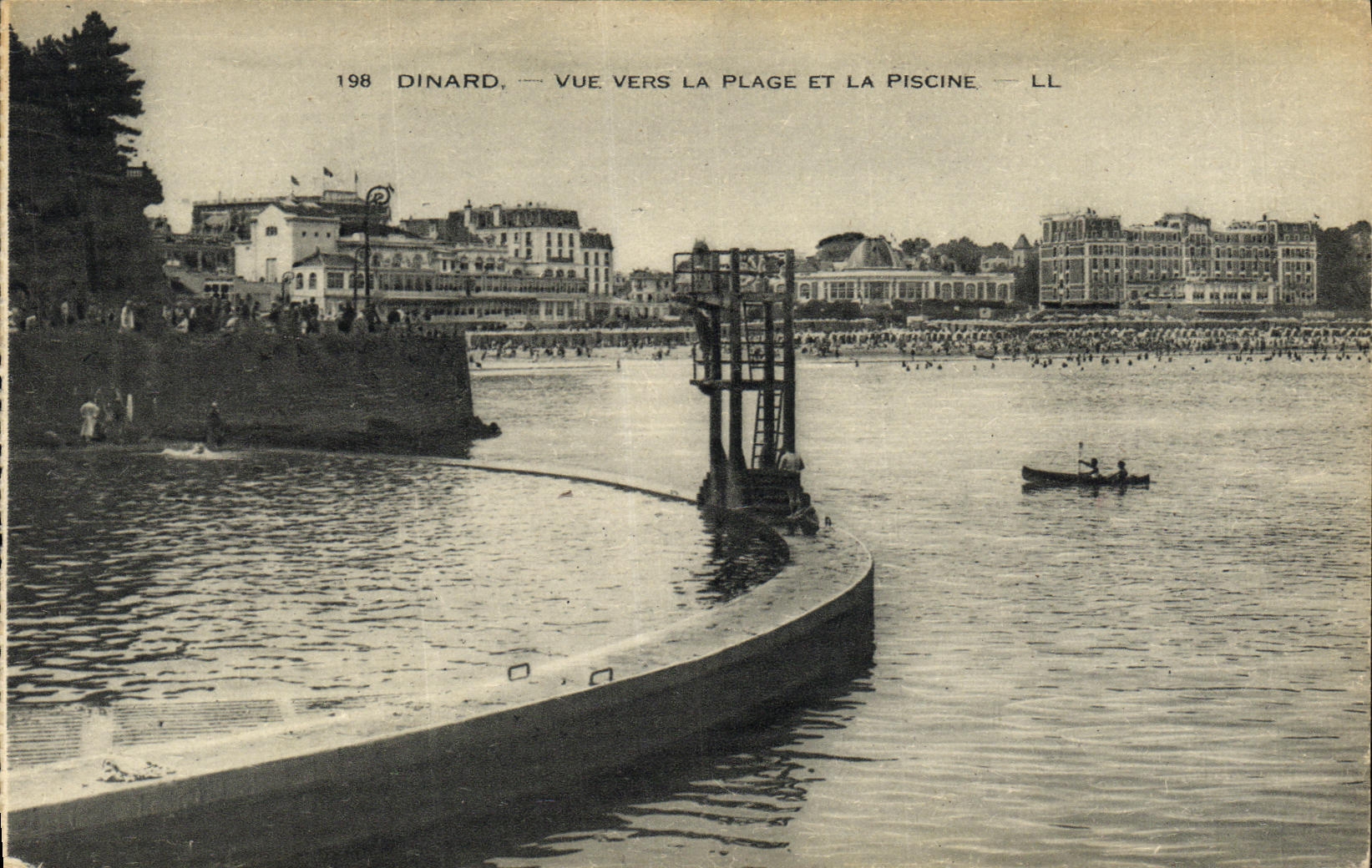 CPA Dinard Vue vers la Plage et la Piscine