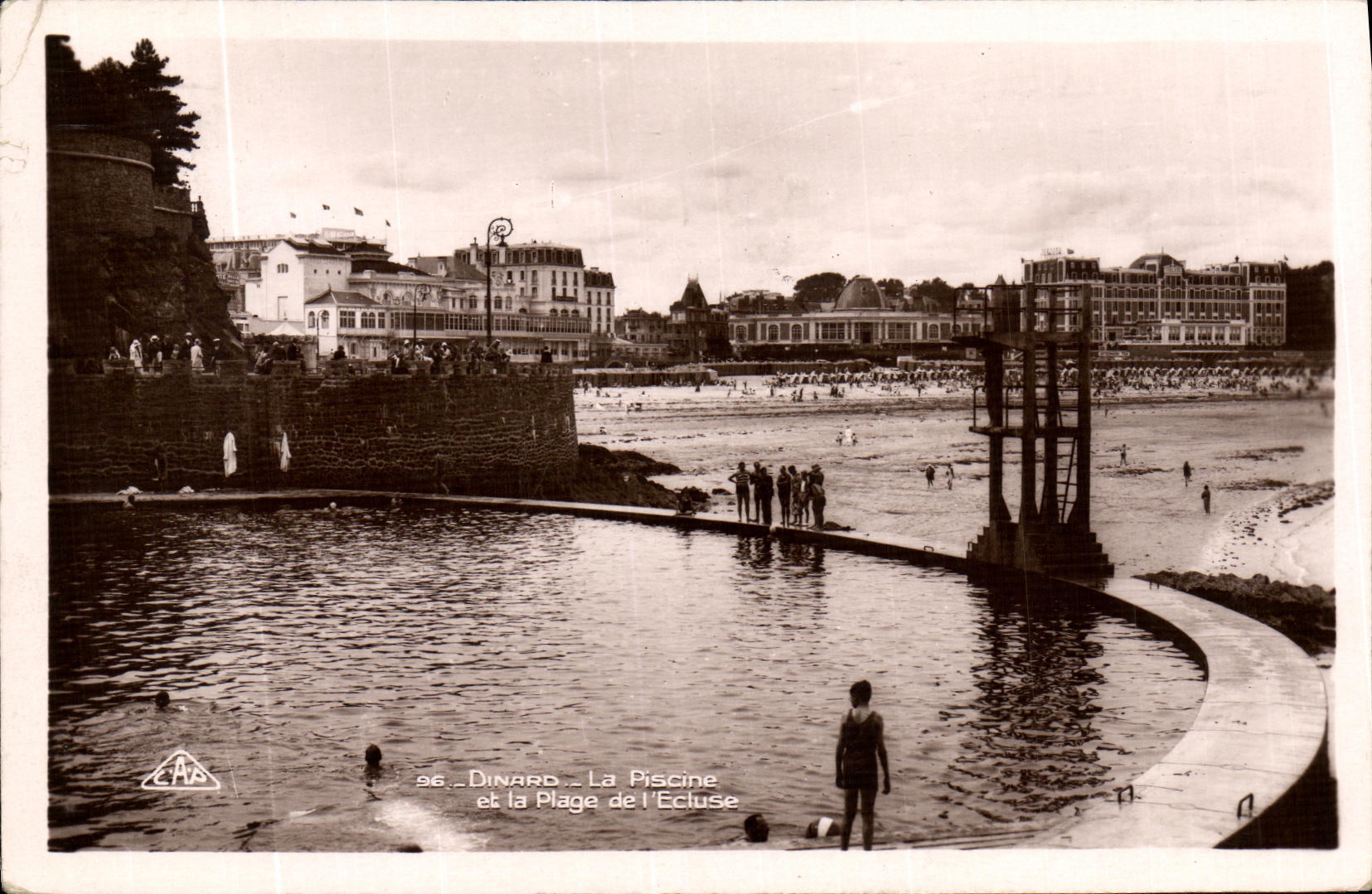 CPA Dinard La Piscine et la Plage de l Ecluse