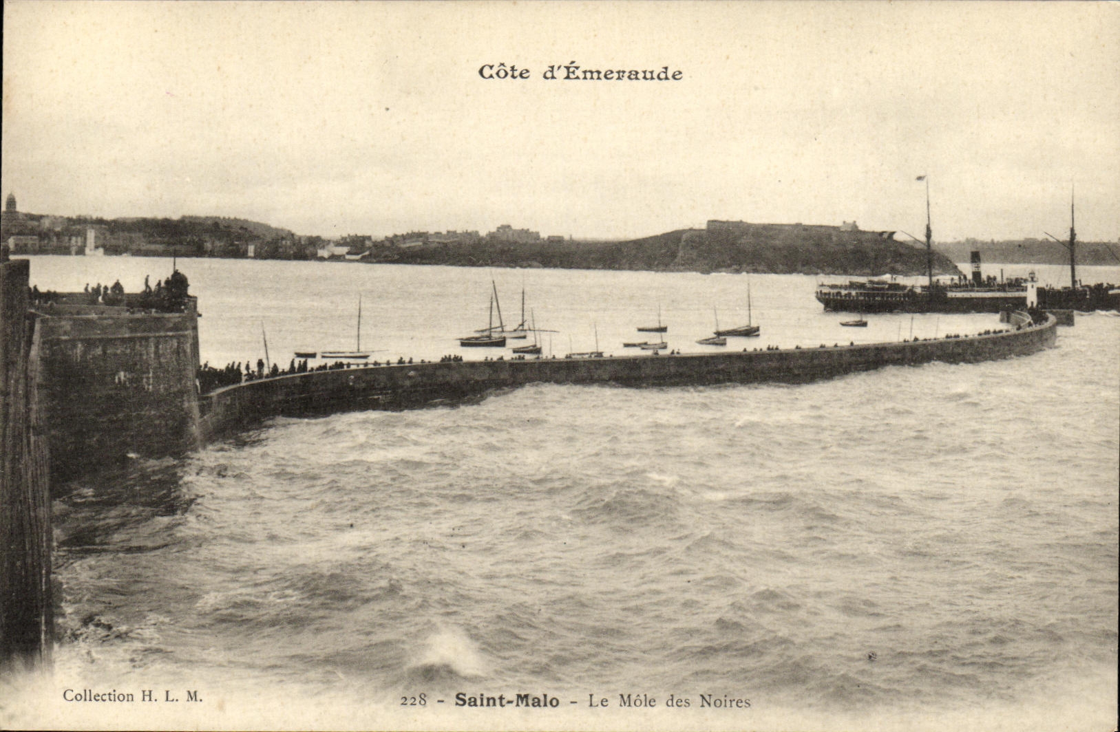 VINTAGE POSTCARD Holy Malo the Mole of Black the Boat