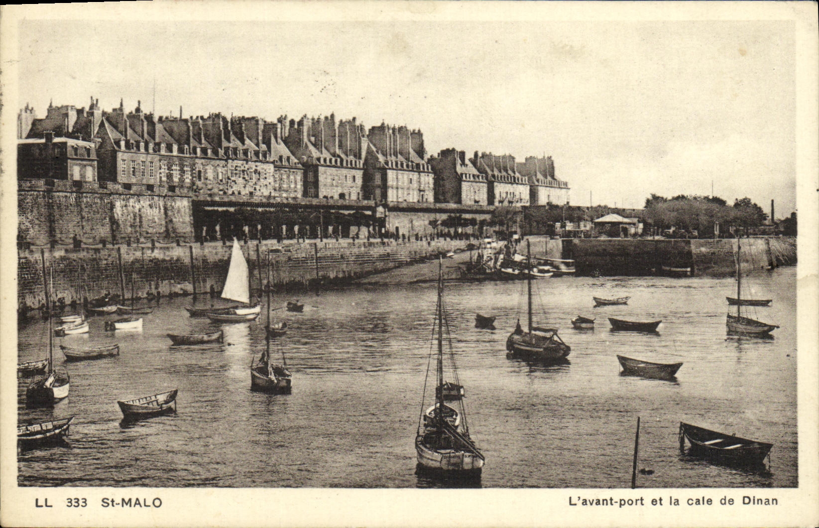 St Malo L de la POSTAL de la VENDIMIA antes del puerto y del asimiento de los barcos de Dinan