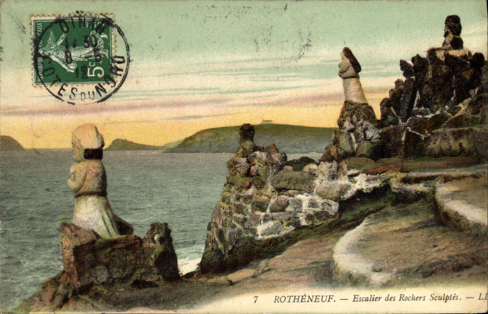 CPA Rotheneuf Escalier des Rochers Sculptes