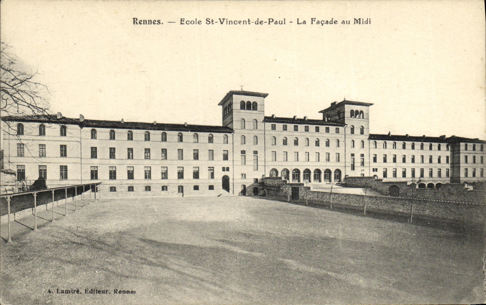 CPA Rennes Ecole St Vincent de Paul La Facade au Midi