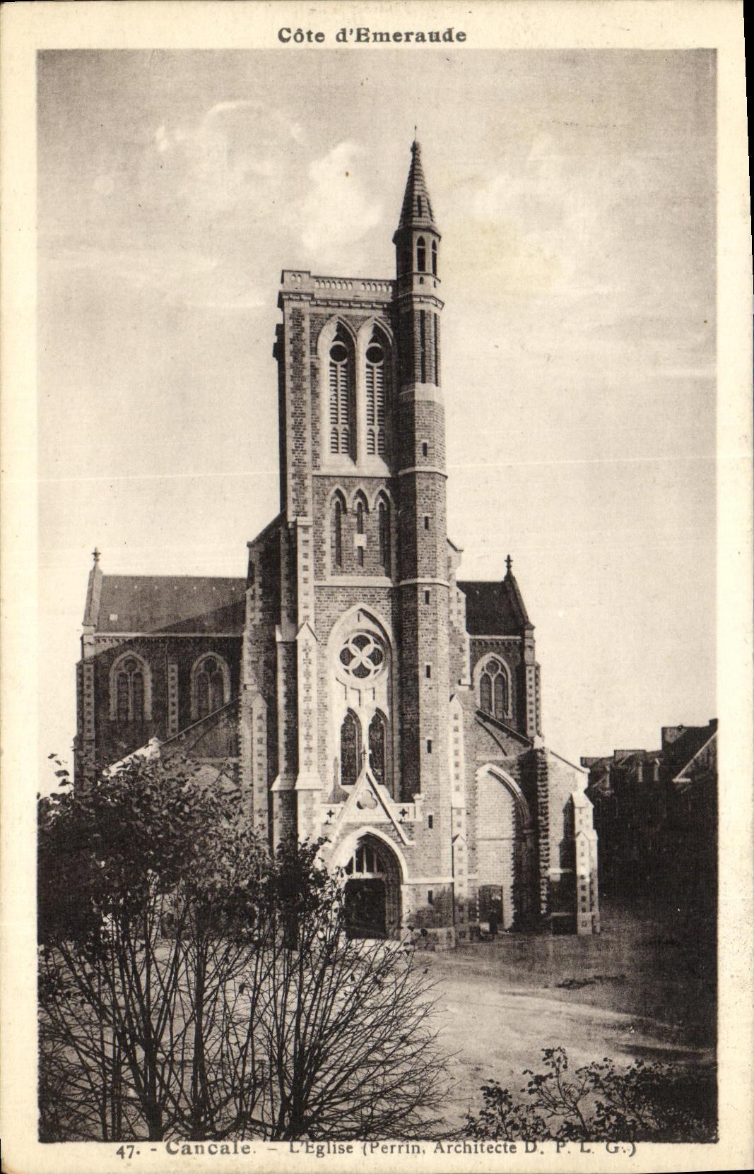 VINTAGE POSTCARD Cancale L Church