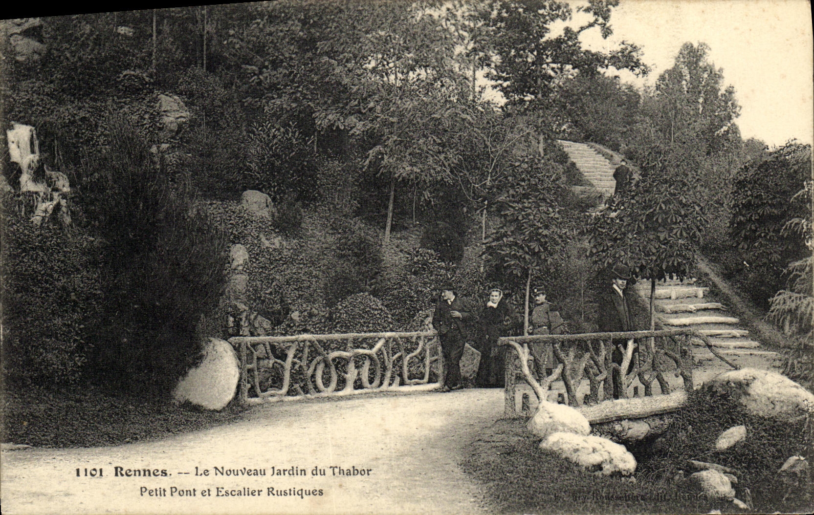 CPA Rennes Le Nouveau Jardin du Thabor Petit Pont et Escaller
