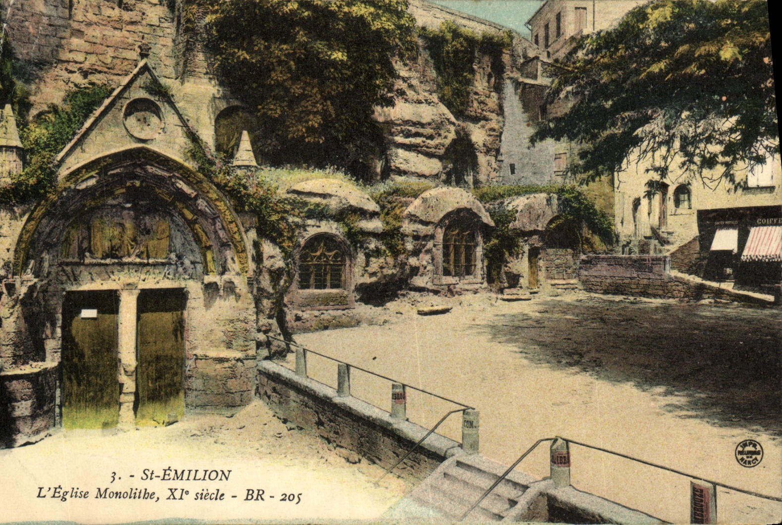 VINTAGE POSTCARD Holy Emilion L Church Monolith