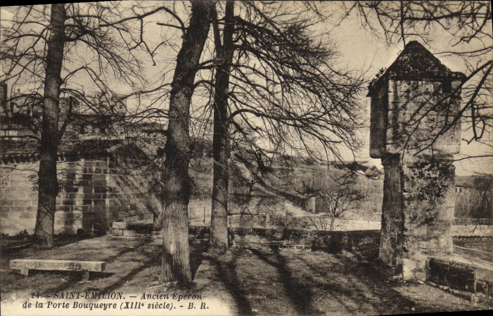 VINTAGE POSTCARD Holy Emilion Old spur of the Bouqueyre door