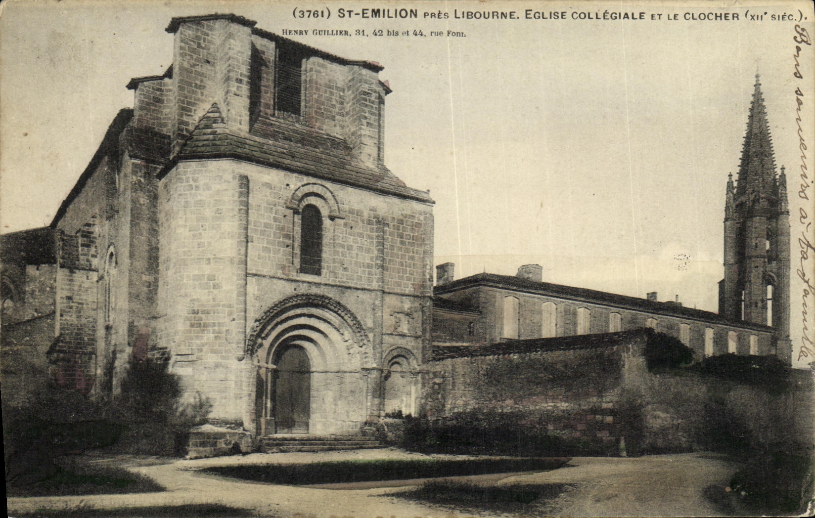 VINTAGE POSTCARD St Emilion Close Libourne collegiate Church and the bell tower