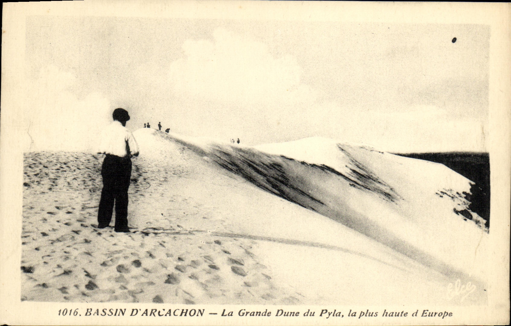 VINTAGE POSTCARD Dimension D Money Basin D Arcachon the large dune of Pyla