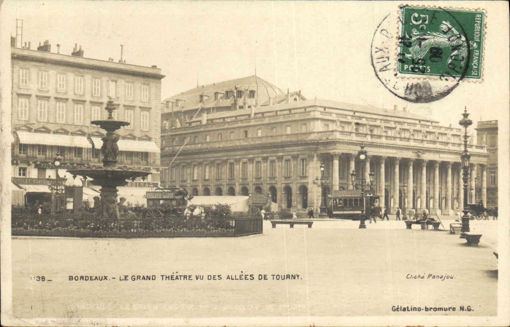 CPA Bordeaux Le grand theatre vu des allees de Tourny 