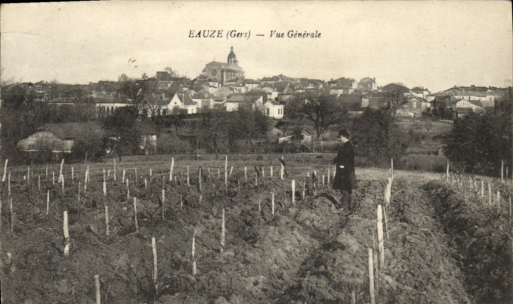 VINTAGE POSTCARD Eauze View