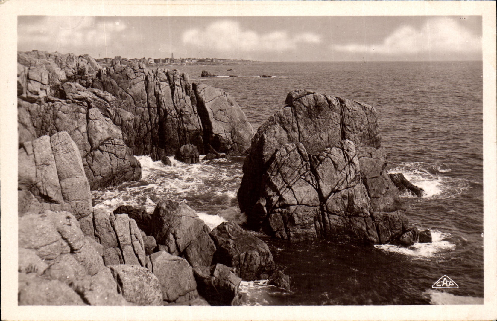CPA La Grande Cote Les Rochers Les Aiguilles
