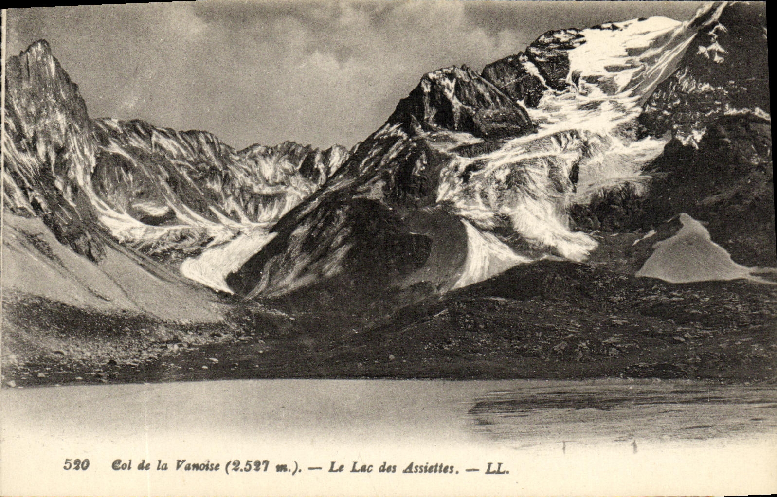 VINTAGE POSTCARD Collar of Vanoise the Lake Of the Plates