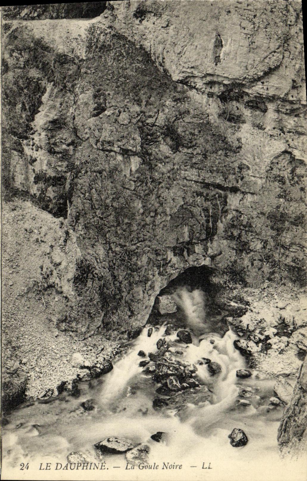 VINTAGE POSTCARD Dauphine Goule Black