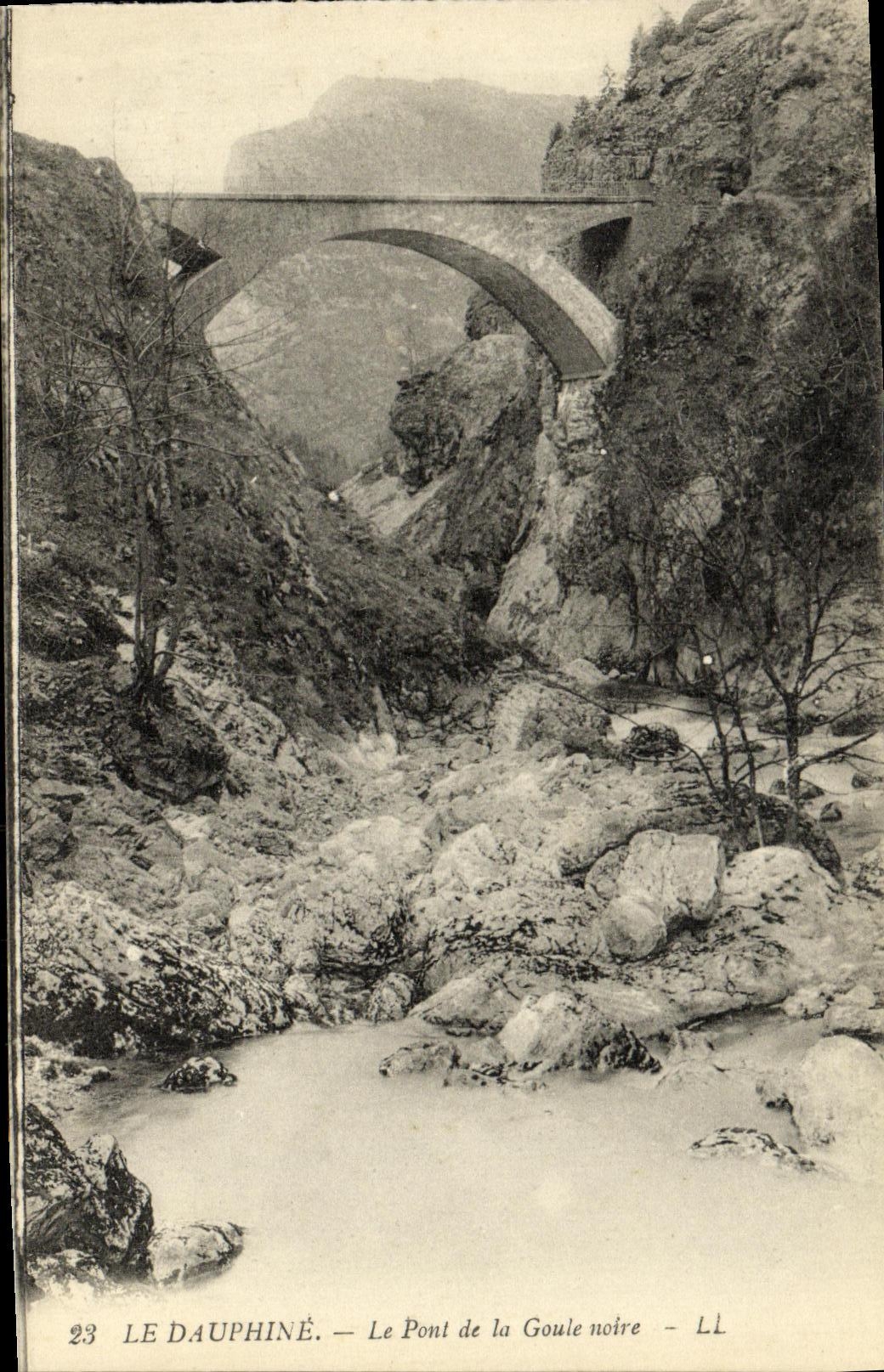 VINTAGE POSTCARD Dauphine the Bridge of Goule Black