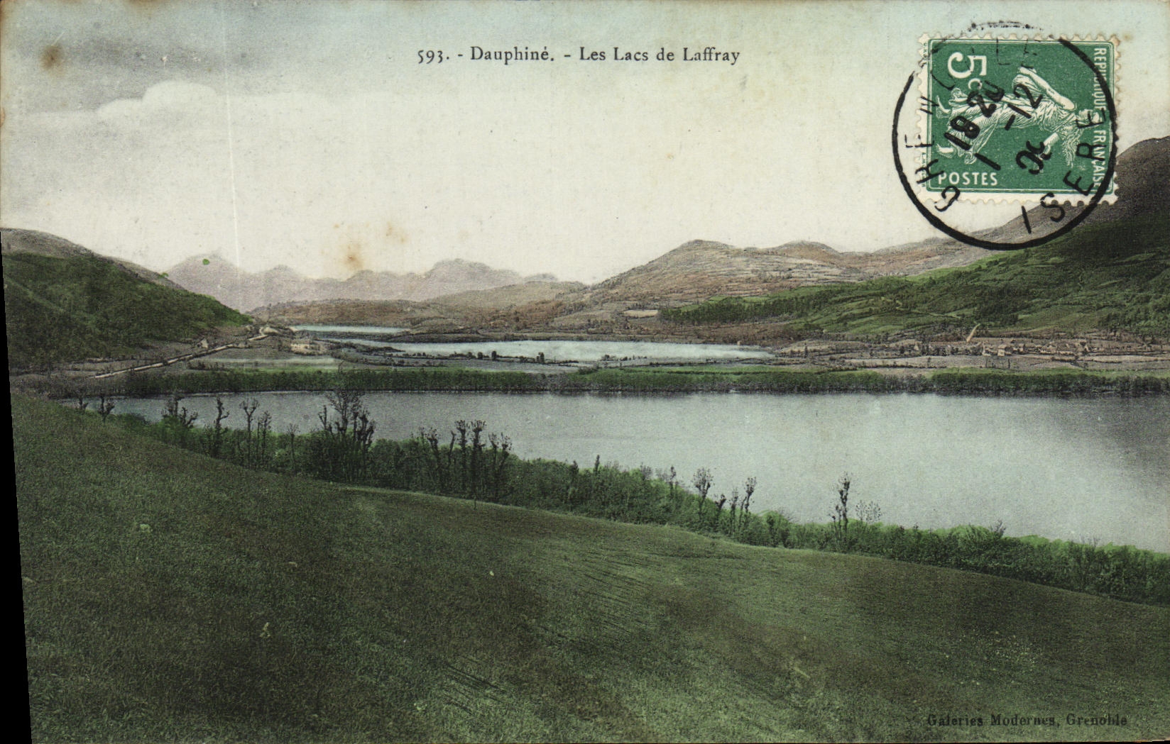 VINTAGE POSTCARD Dauphine Lakes Laffray