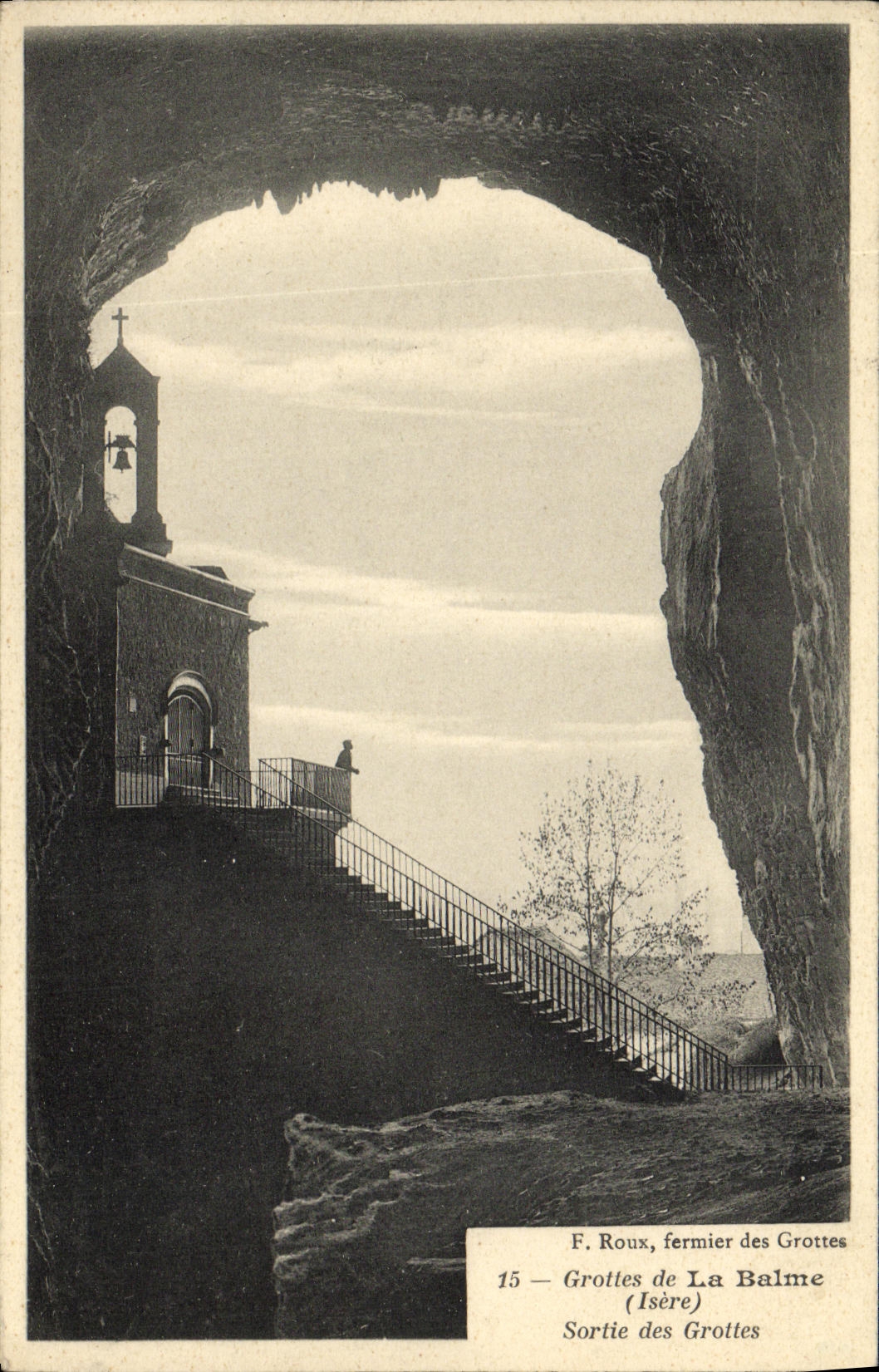 VINTAGE POSTCARD Dauphine Caves of Balme Left the Caves