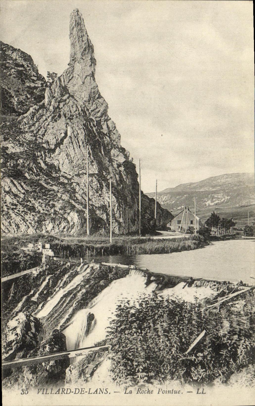 VINTAGE POSTCARD Villard de Lans the Pointed Rock