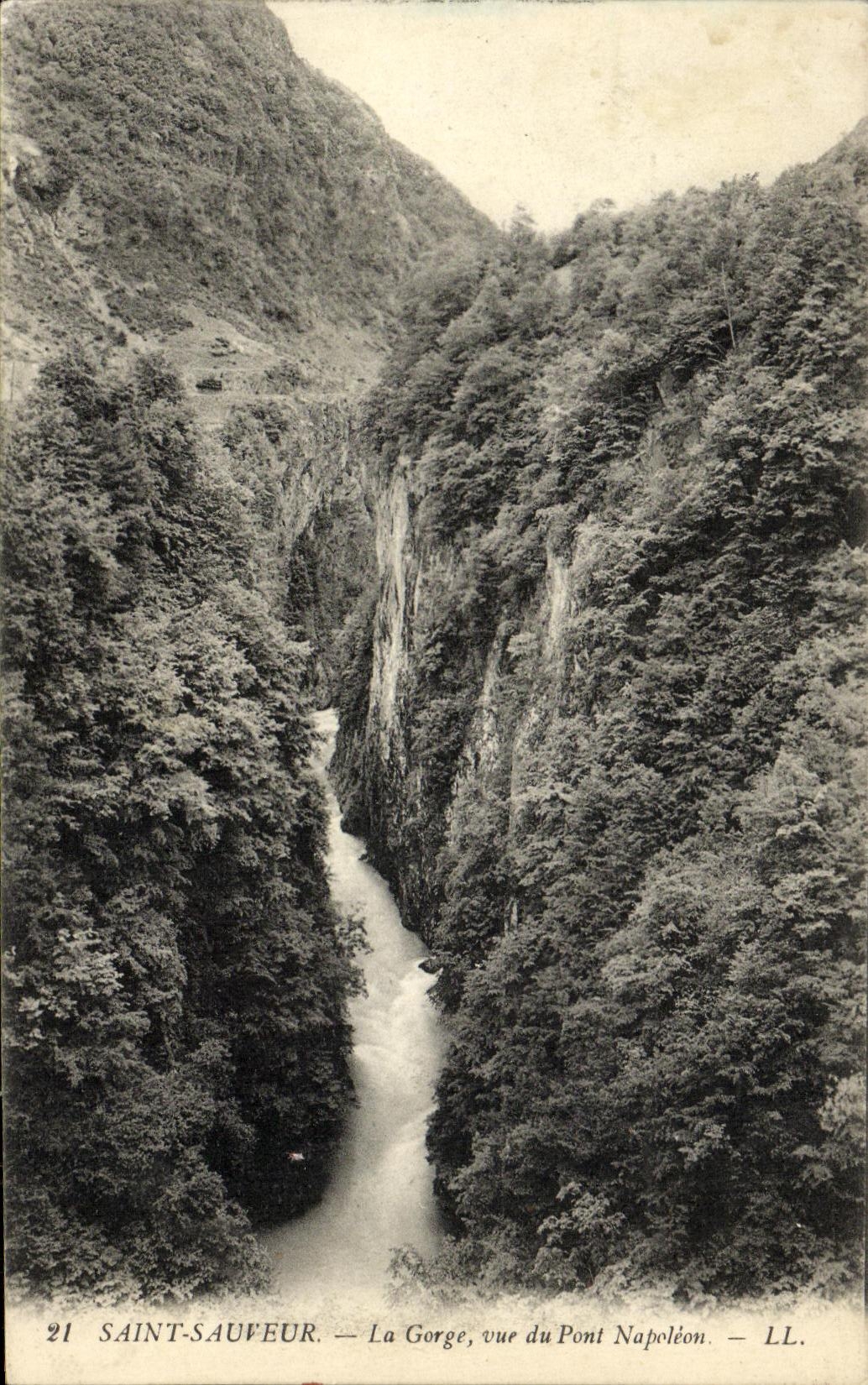 CPA Saint Sauveur La Gorge vue du Pont Napoleon