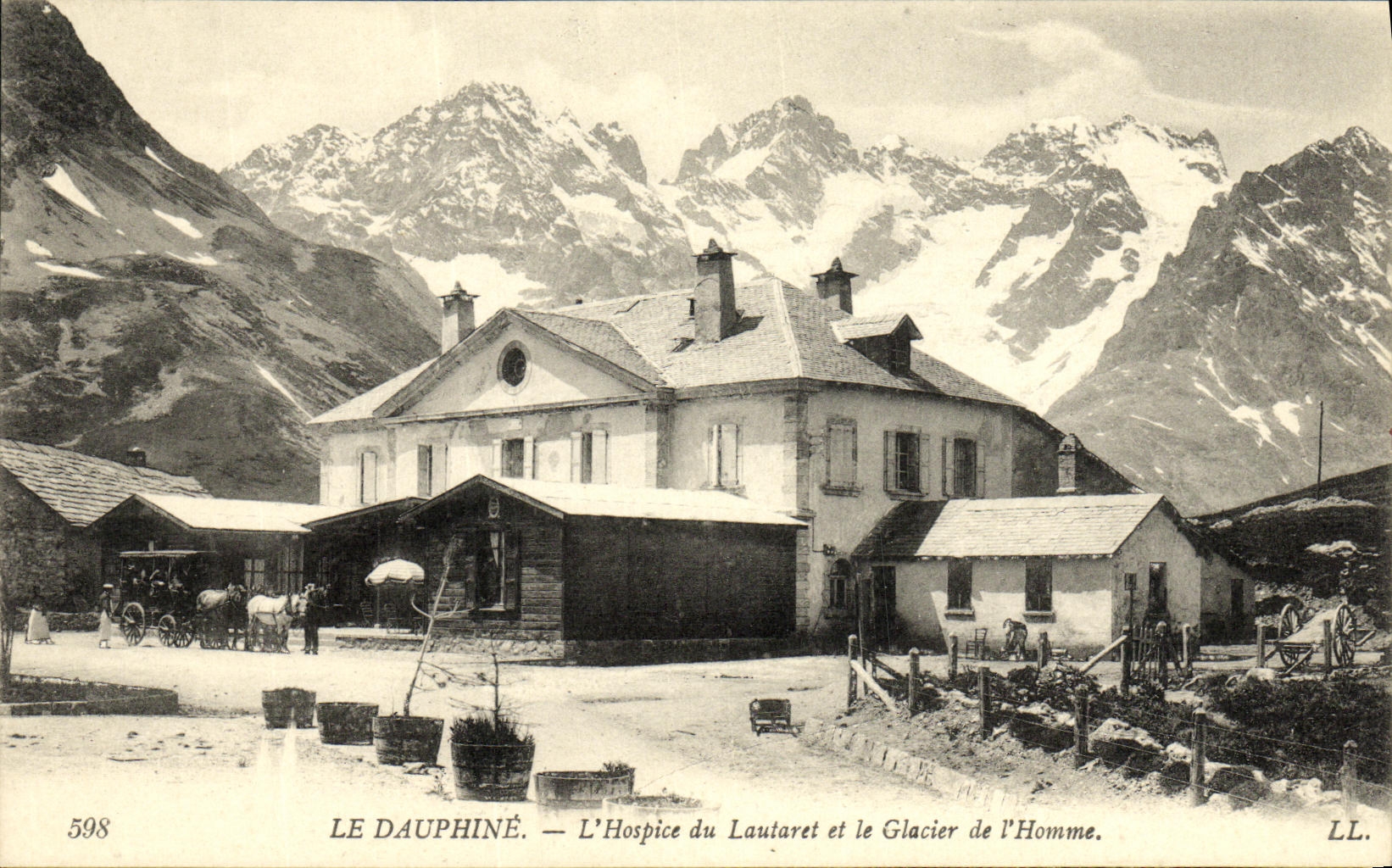 VINTAGE POSTCARD the Dauphine L Old people s home of Lautaret and the Glacier of L Man