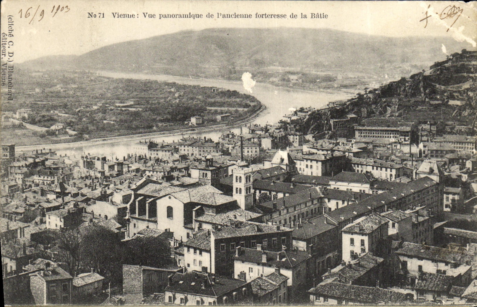 CPA Vienne Vue Panoramique de l ancienne forteresse de la Batie