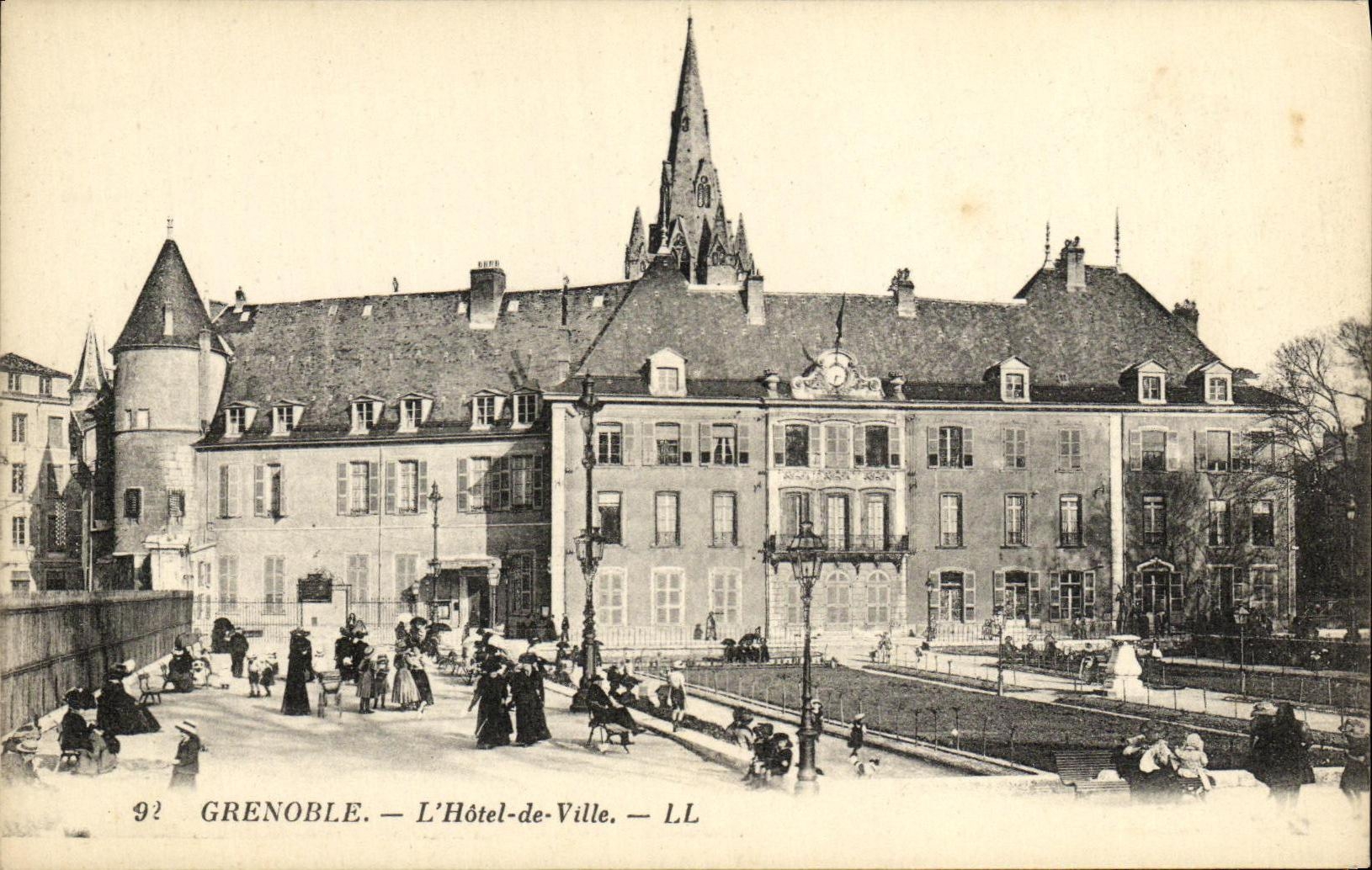 POSTAL Grenoble L ayuntamiento de la VENDIMIA