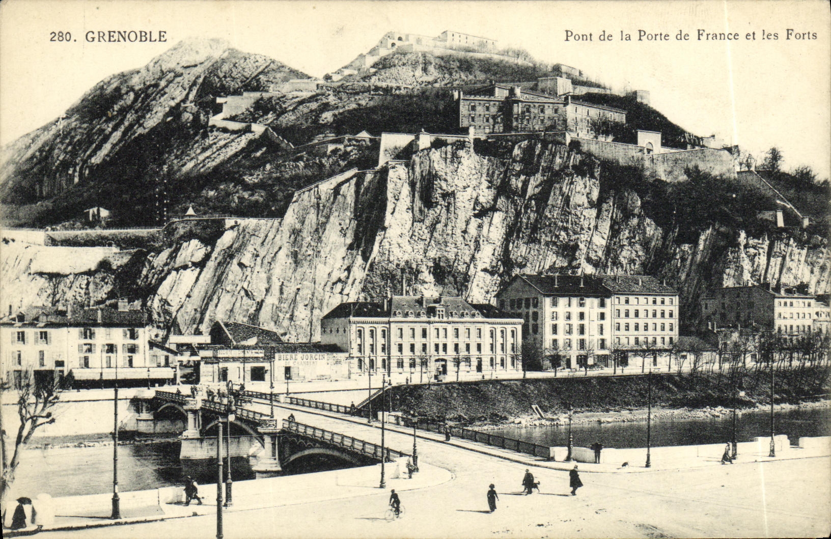 VINTAGE POSTCARD Grenoble Bridge of the Gate of France and the Forts