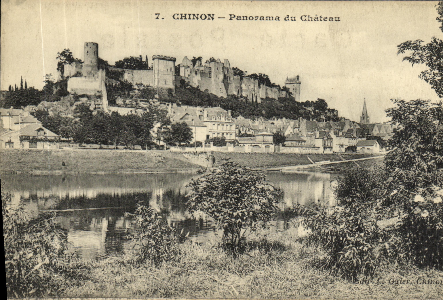 VINTAGE POSTCARD Chinon Panorama of the Castle