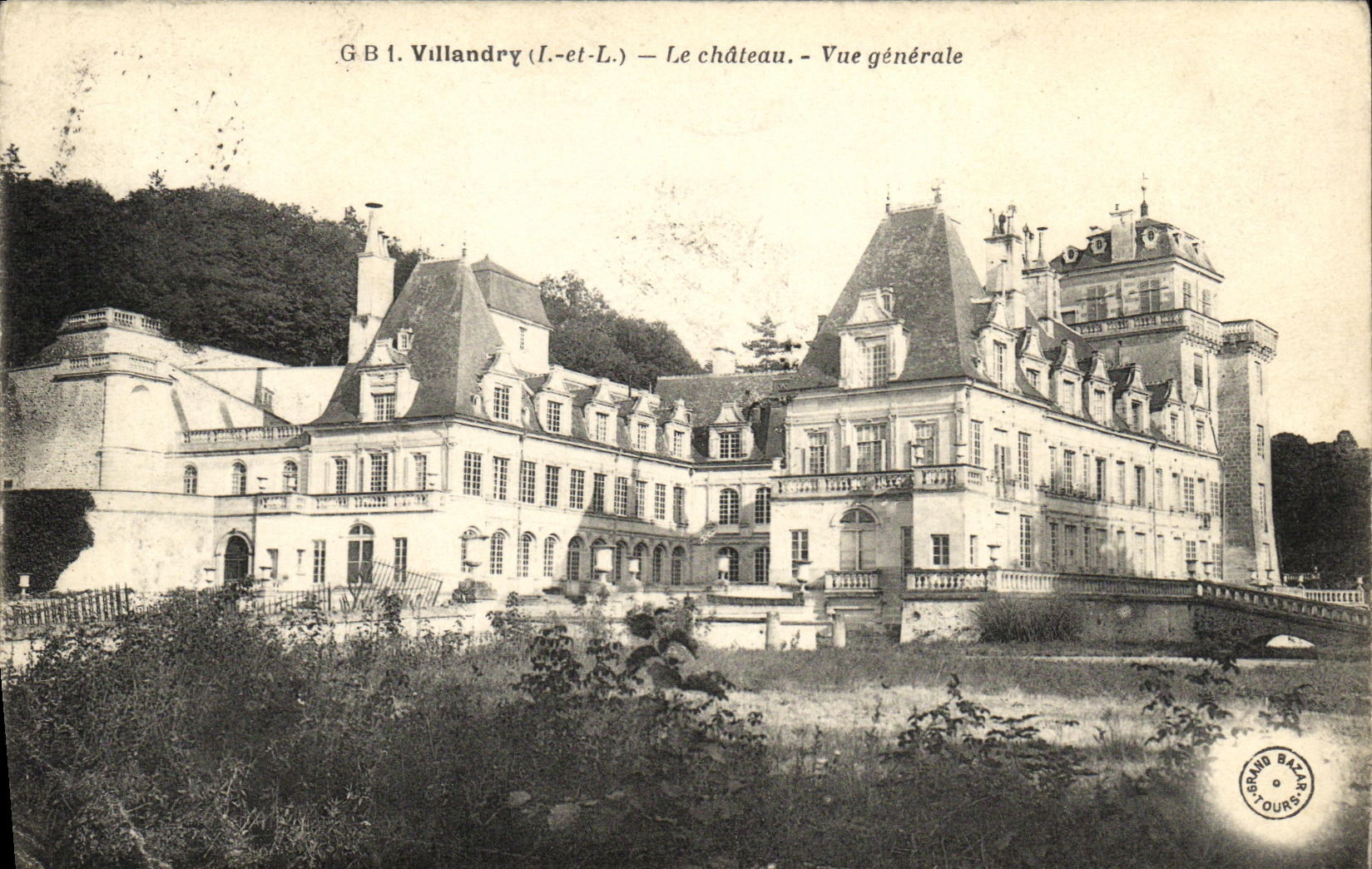 VINTAGE POSTCARD Loire ch4ateau Villandry View