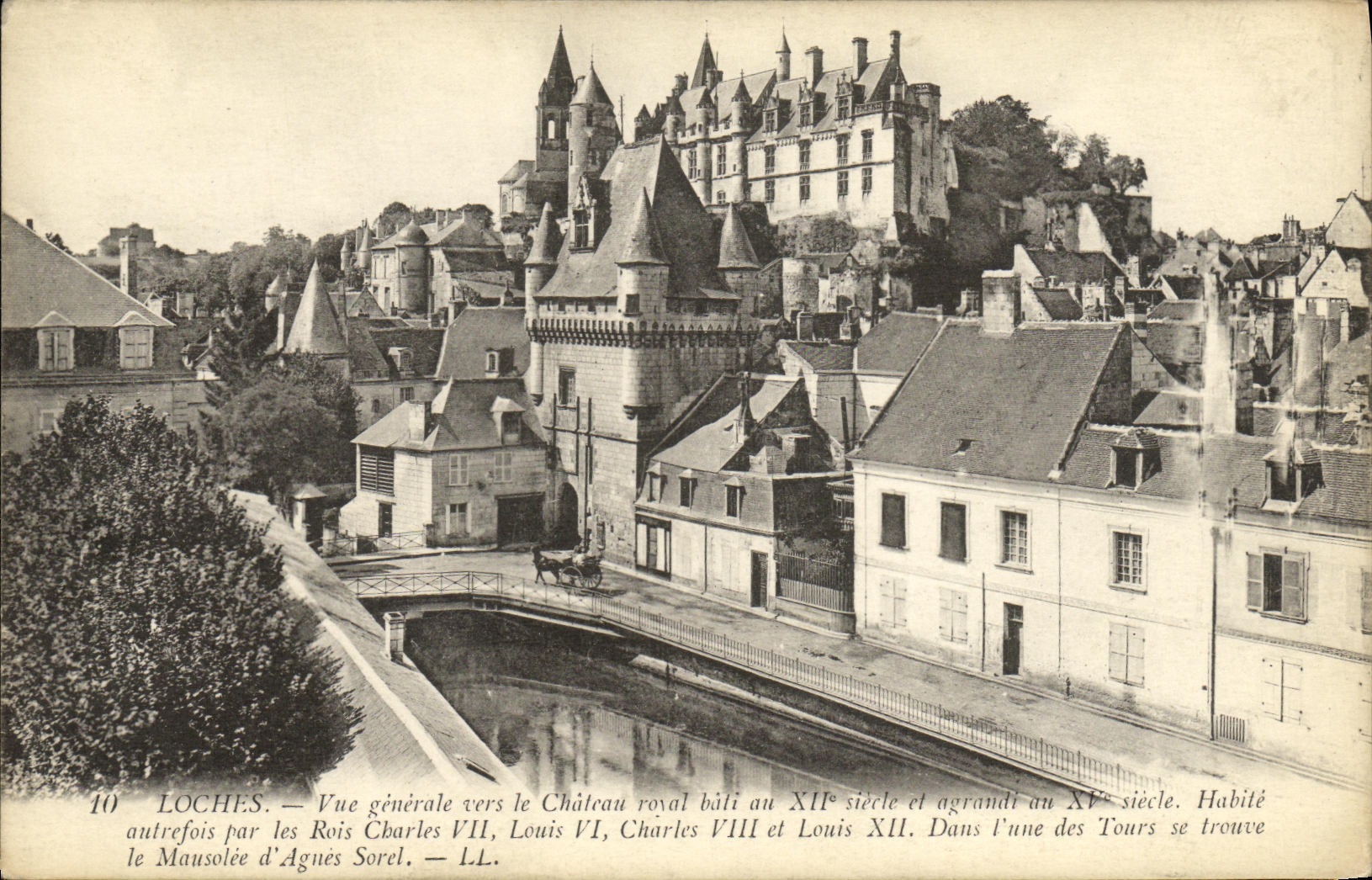 CPA Environs De Loches Vue Generale Vers le Chateau