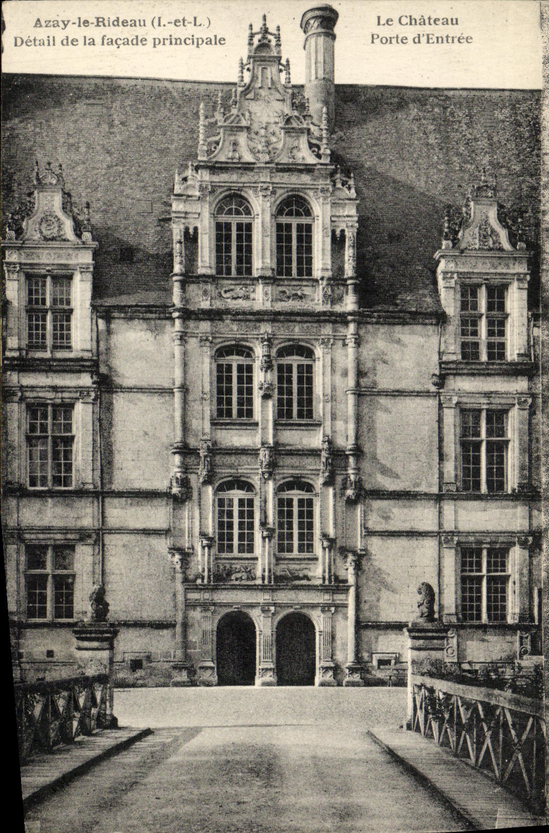 VINTAGE POSTCARD Azay the Curtain Detail of the Principal Frontage the castle Carries D entered