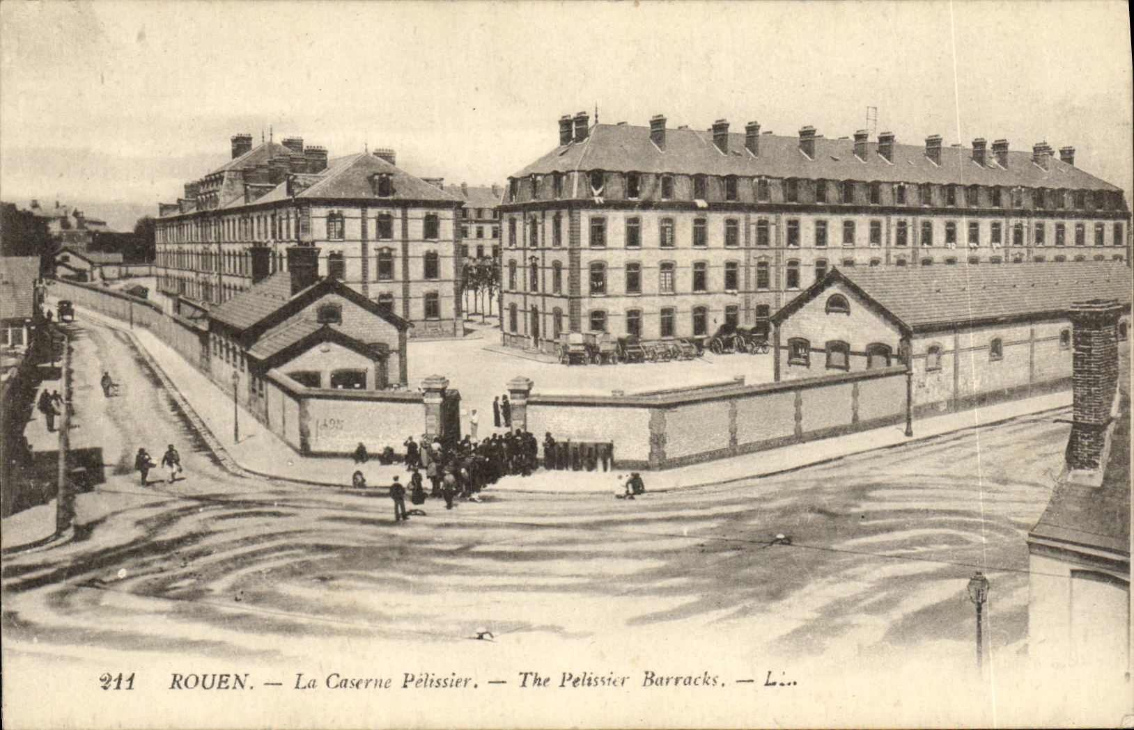 VINTAGE POSTCARD Rouen the Barracks Pelissier Militaria